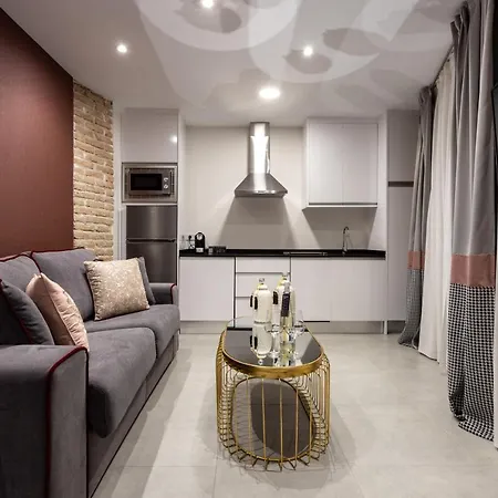 Bibo Plaza Nueva Aparthotel 3*