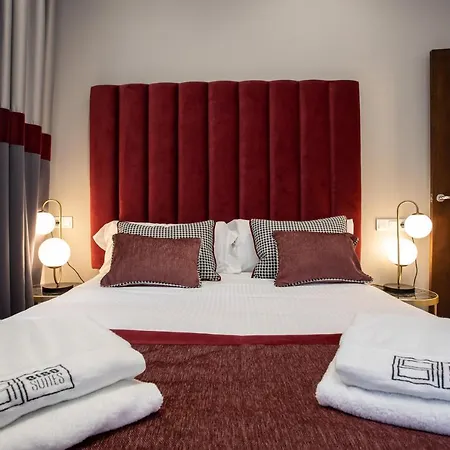 Bibo Plaza Nueva Aparthotel 3*