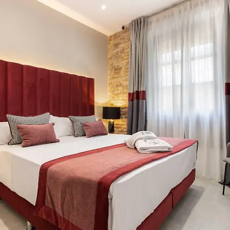 Bibo Plaza Nueva 4*